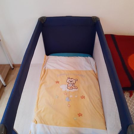 Agreable Maison Avec Cour A 10Min De Liege Herstal Exterior photo