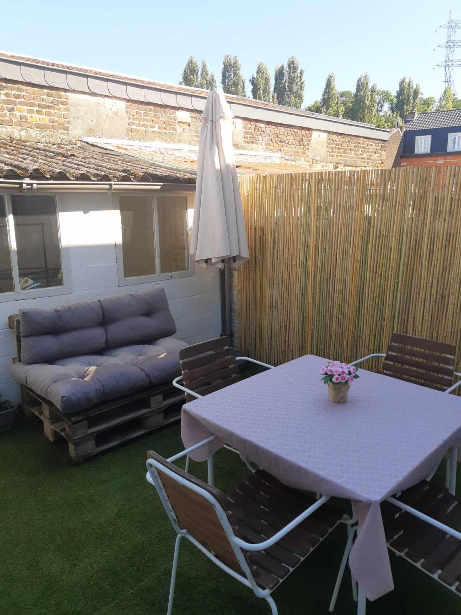 Agreable Maison Avec Cour A 10Min De Liege Herstal Exterior photo